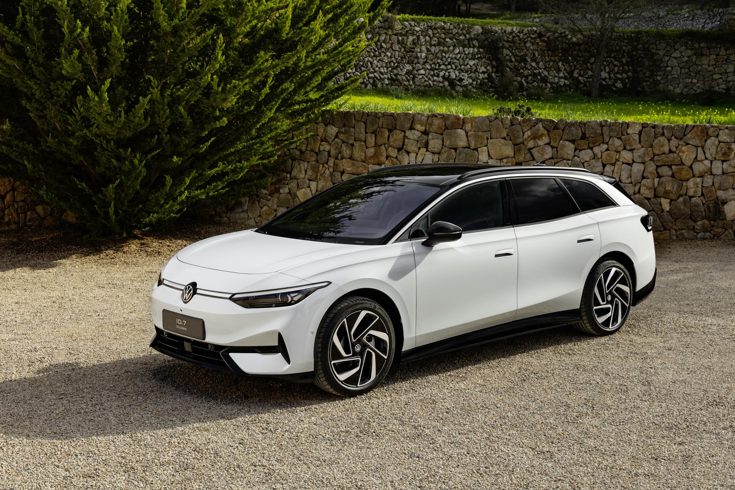 White VW ID.7 Tourer Exterior