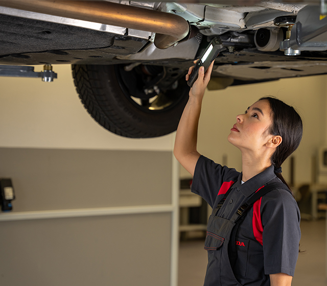 Servicing and MOT Tile