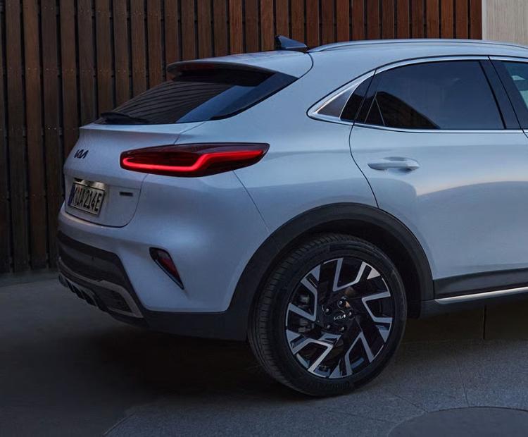 The Kia  Xceed gallery image 3