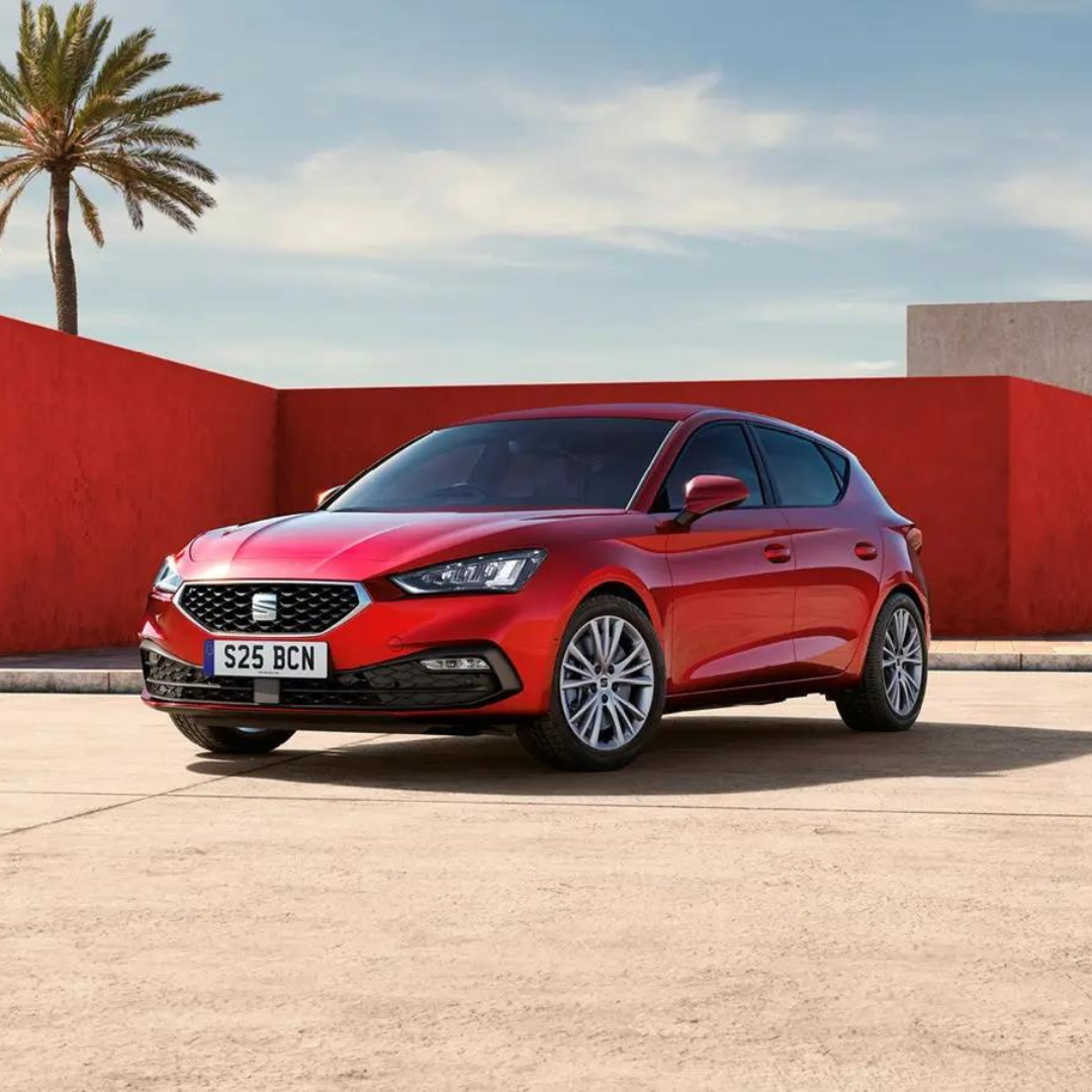 Red SEAT Leon