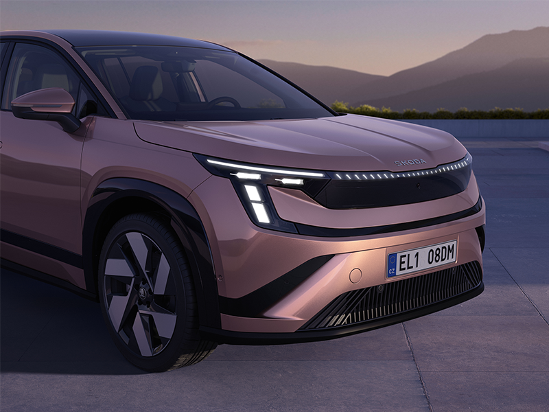 Seven seats, zero emissions: Škoda confirms UK pricing and specification for new all-electric flagship Peaq