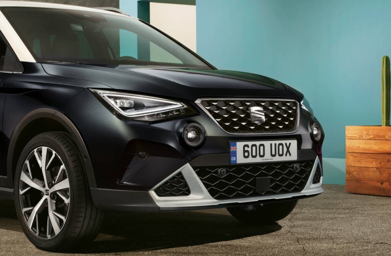 New SEAT Arona Kidwelly Gravells SA17 4TA 01554 253211