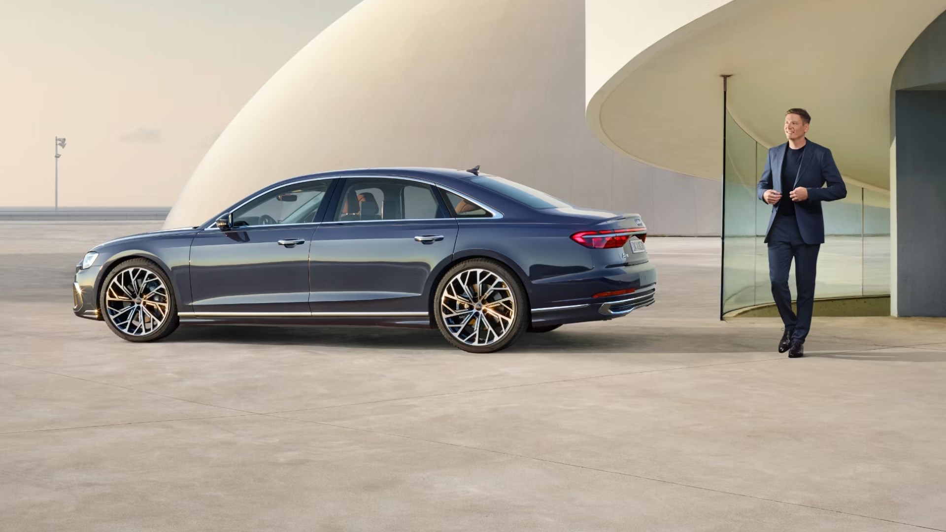 Audi A8 L