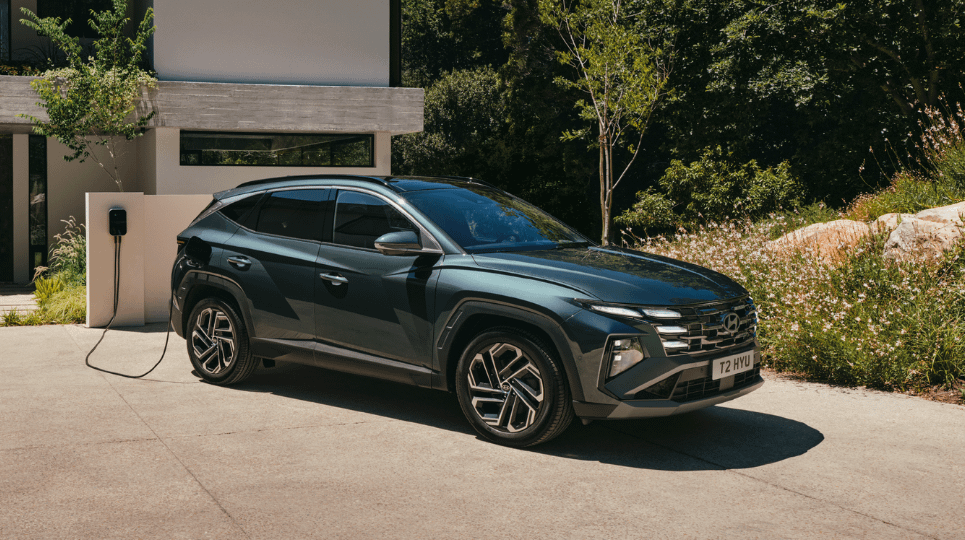 Front Exterior View of Hyundai Tucson