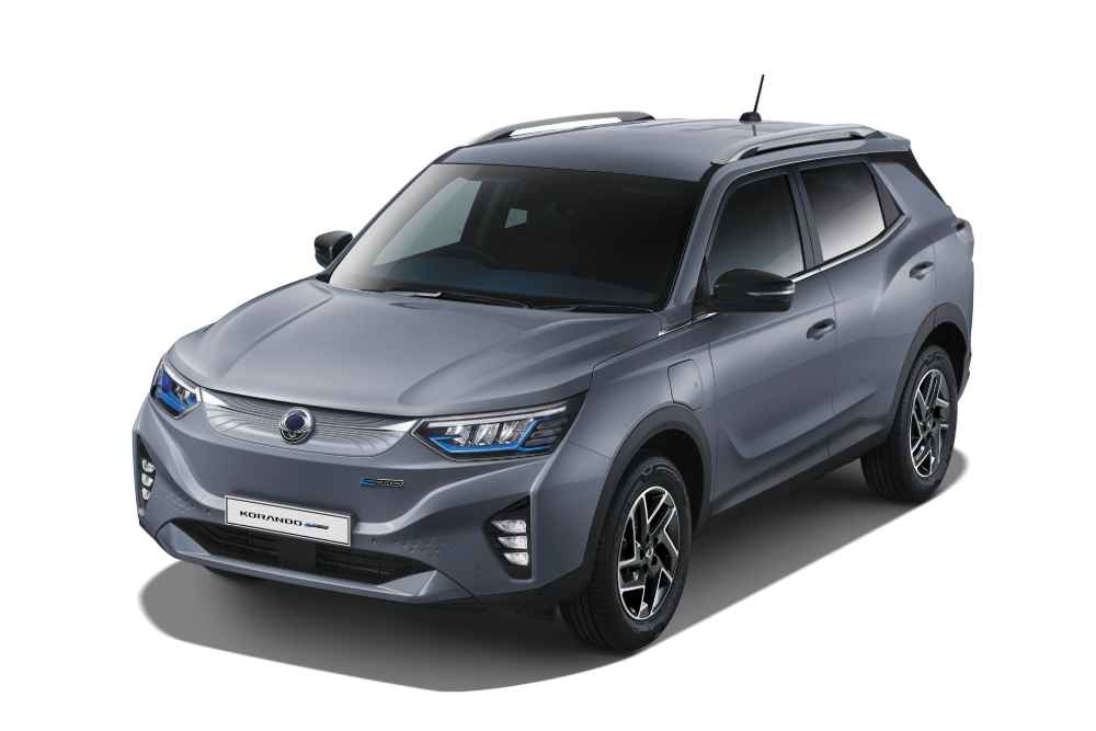 platinum grey korando e-motion