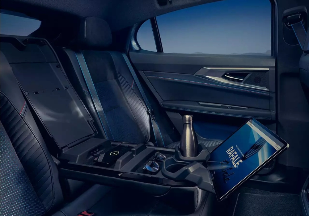 Rafale rear seats and armrest