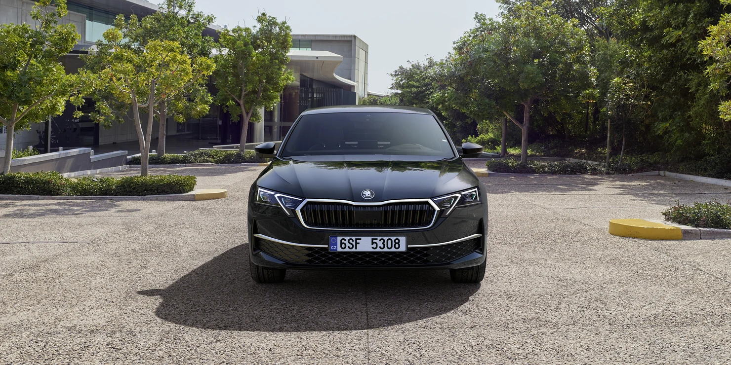 Black SKODA Octavia Front Exterior View