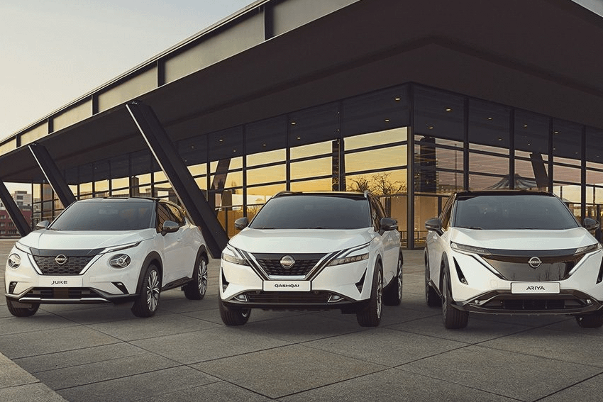 Nissan Service Complete Guide to Maintenance & MOT