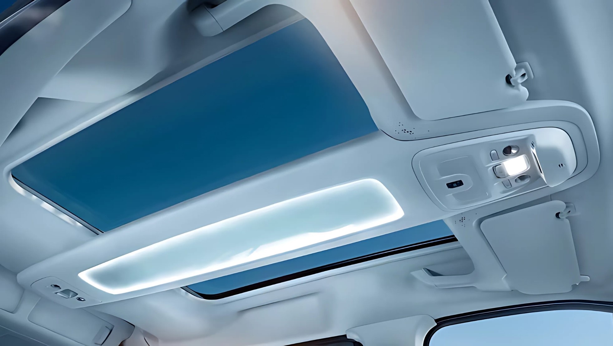 Vauxhall Combo Life Electric sunroof.