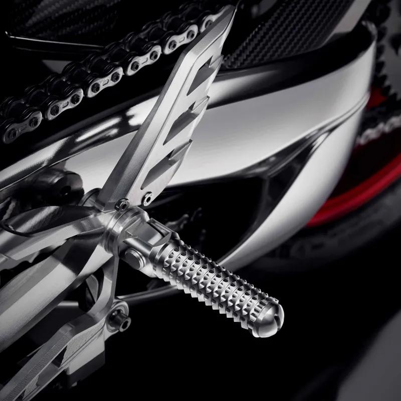 V4SV Peg