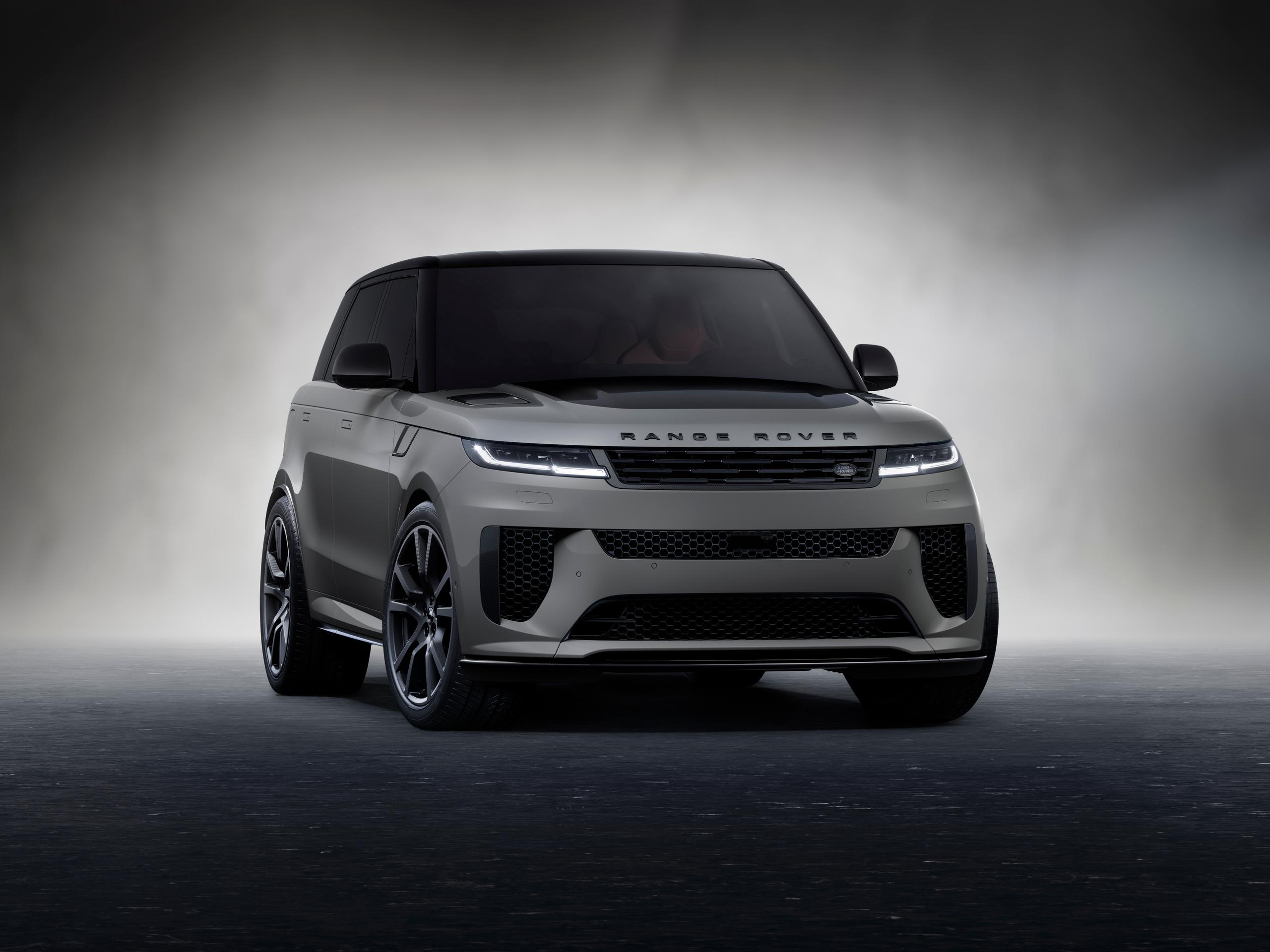 Grey Range Rover Sport Exterior