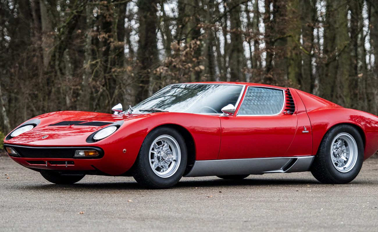 Red Lamborghini Miura (1966-1973)