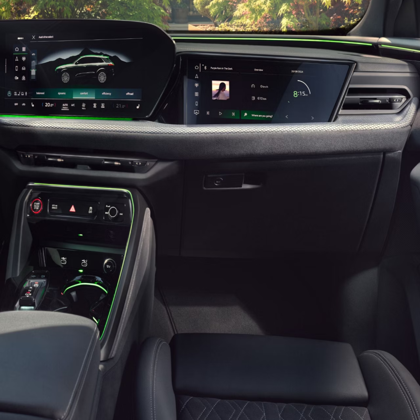 New Audi Q5 SUV e‑hybrid infotainment system