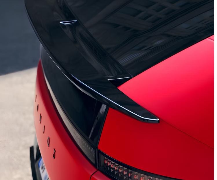 The Hyundai IONIQ 3 gallery image 7