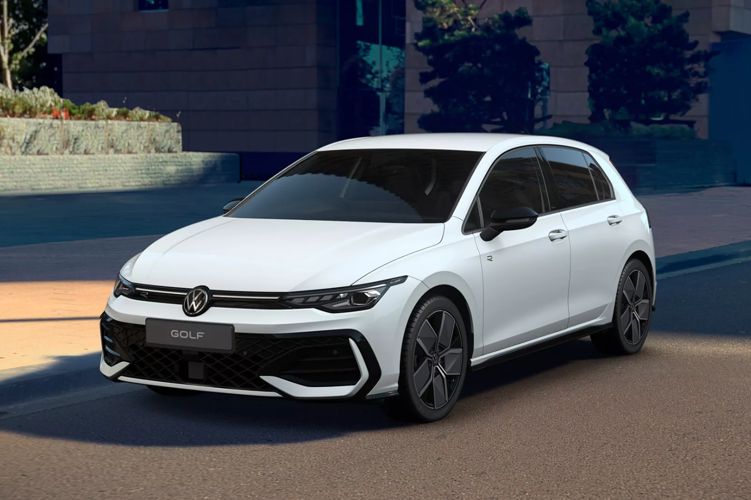 Volkswagen Golf In White
