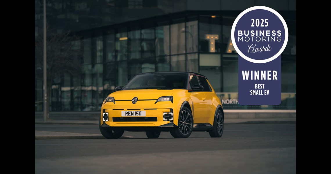 RENAULT 5 E-TECH ELECTRIC AND CLIO SECURE A TRIO OF WINS AT THE BUSINESS MOTORING AWARDS 2025