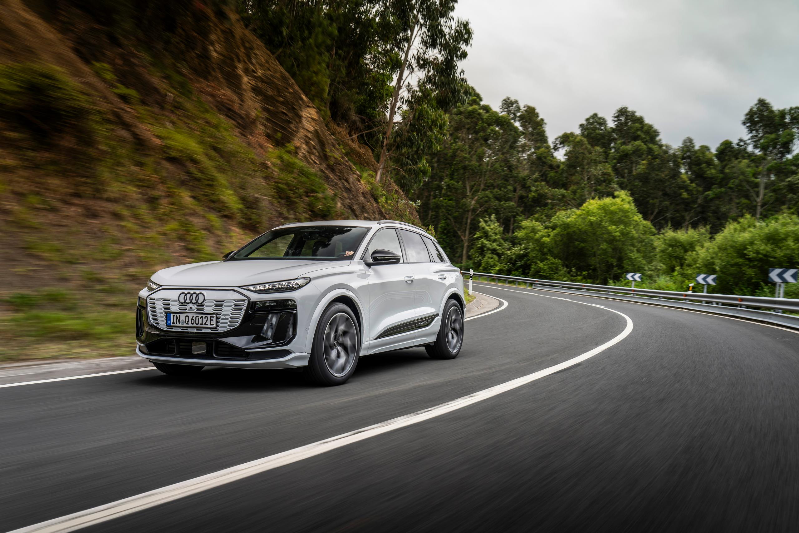Audi Q6 Sportback e-tron Driving