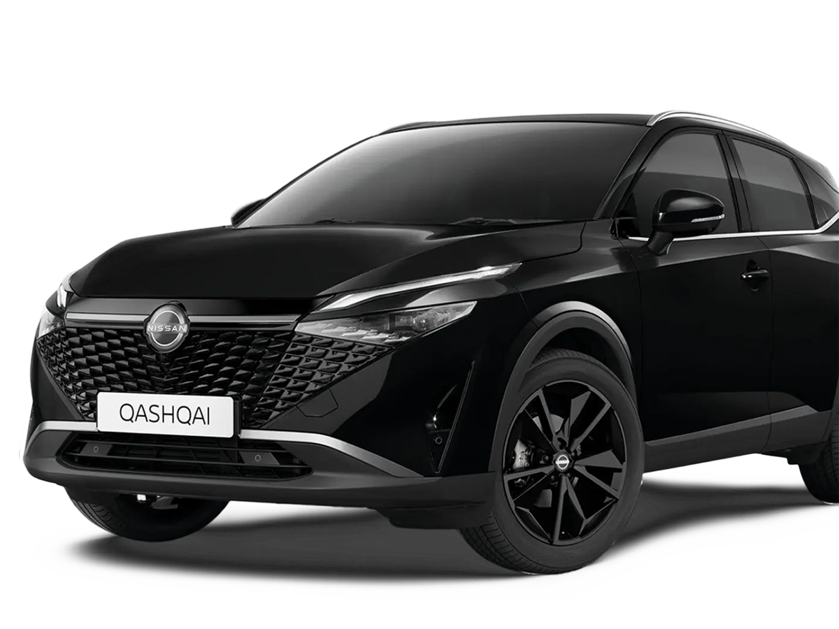 Black Nissan Qashqai Tekna