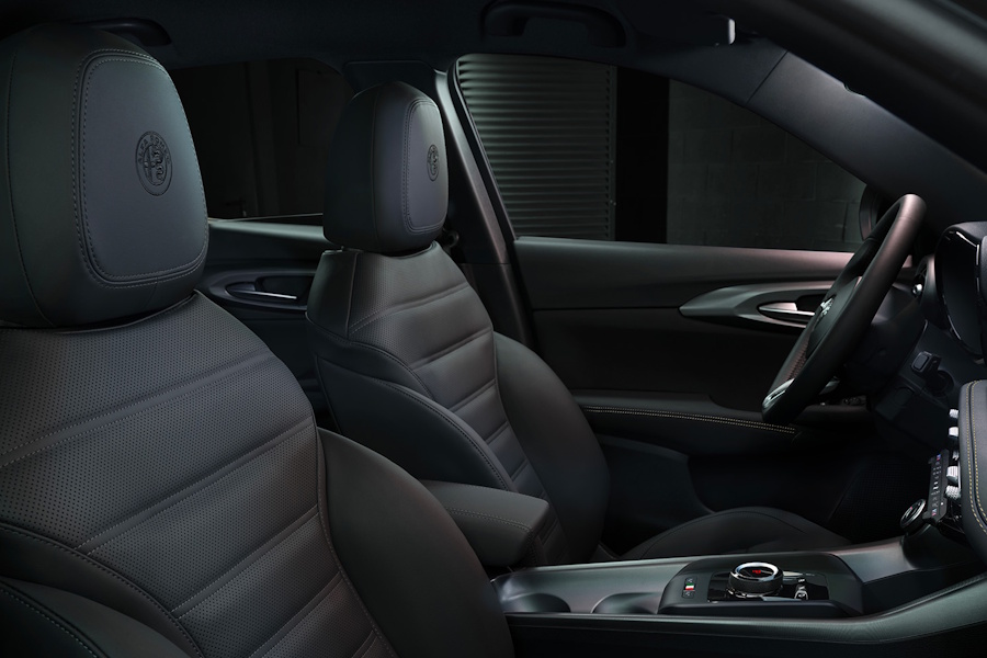 New Alfa Romeo Tonale Hybrid