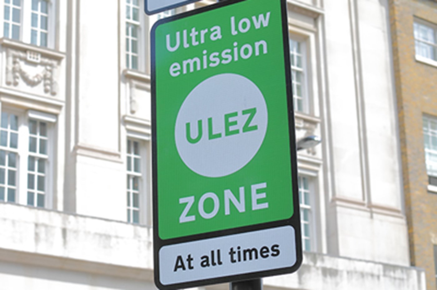 Four UK New Driving Laws Officially Come Into Force