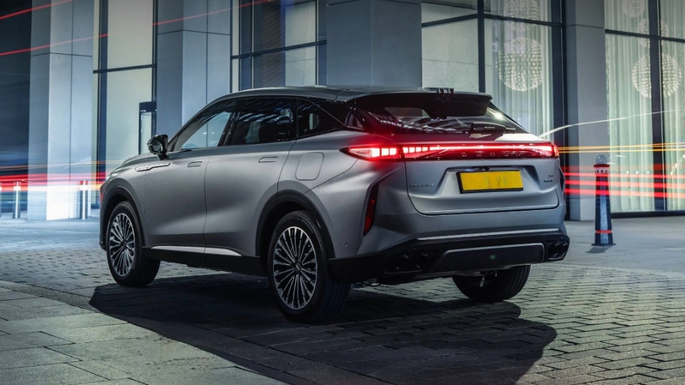 Omoda 9 rear view