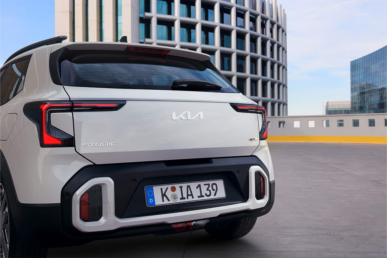 A clean, assertive rear stance