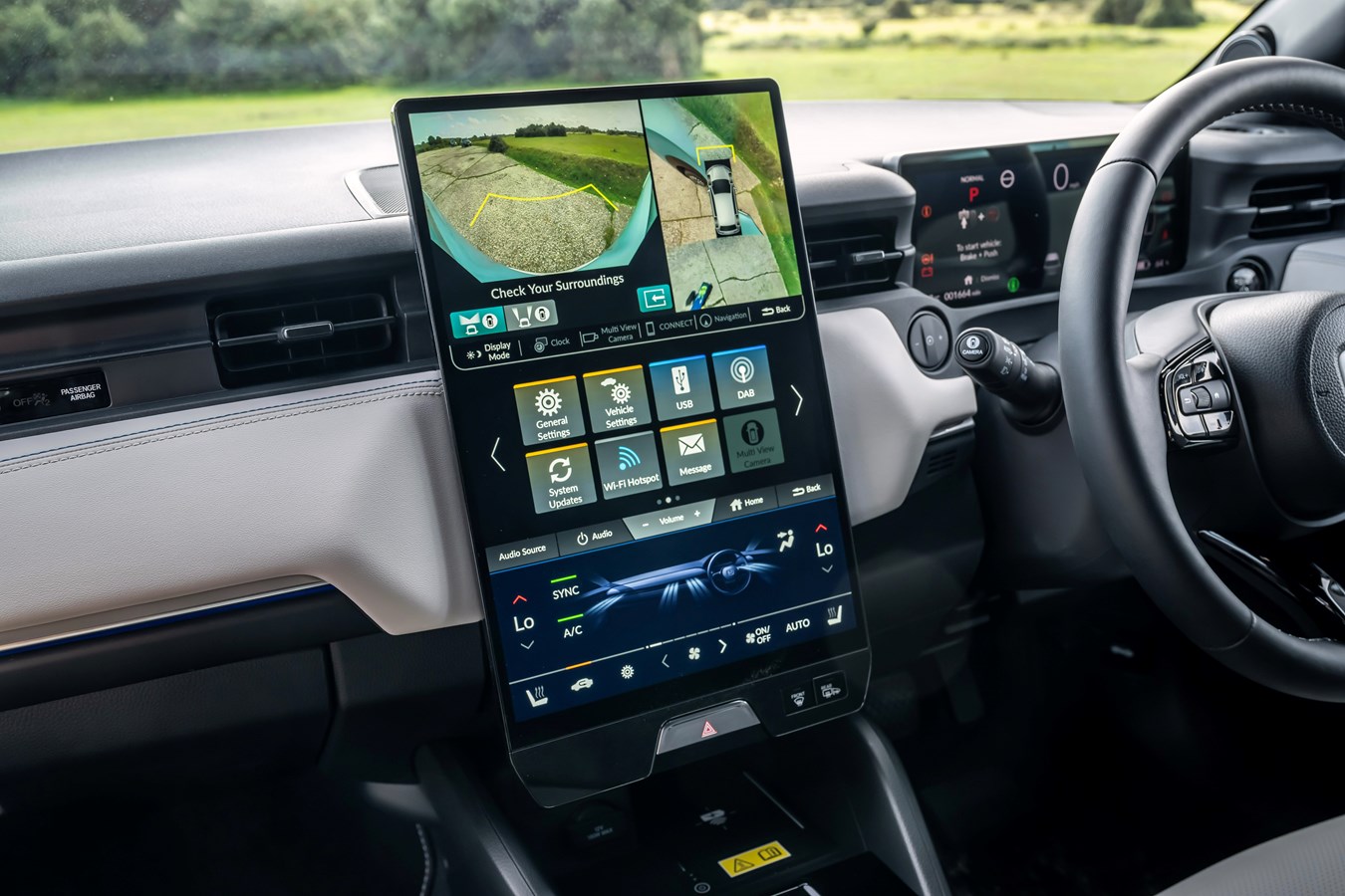 Honda e:Ny1 interior