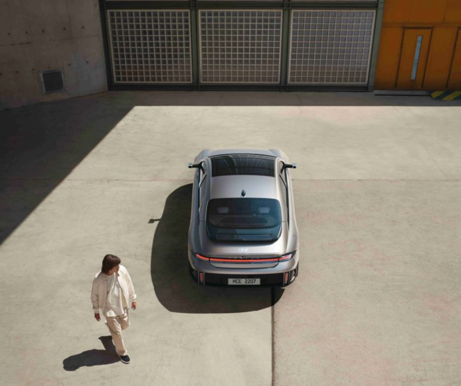Hyundai IONIQ 6 Electrified Streamliner Debuts with Extended Range and Innovative Personal Space