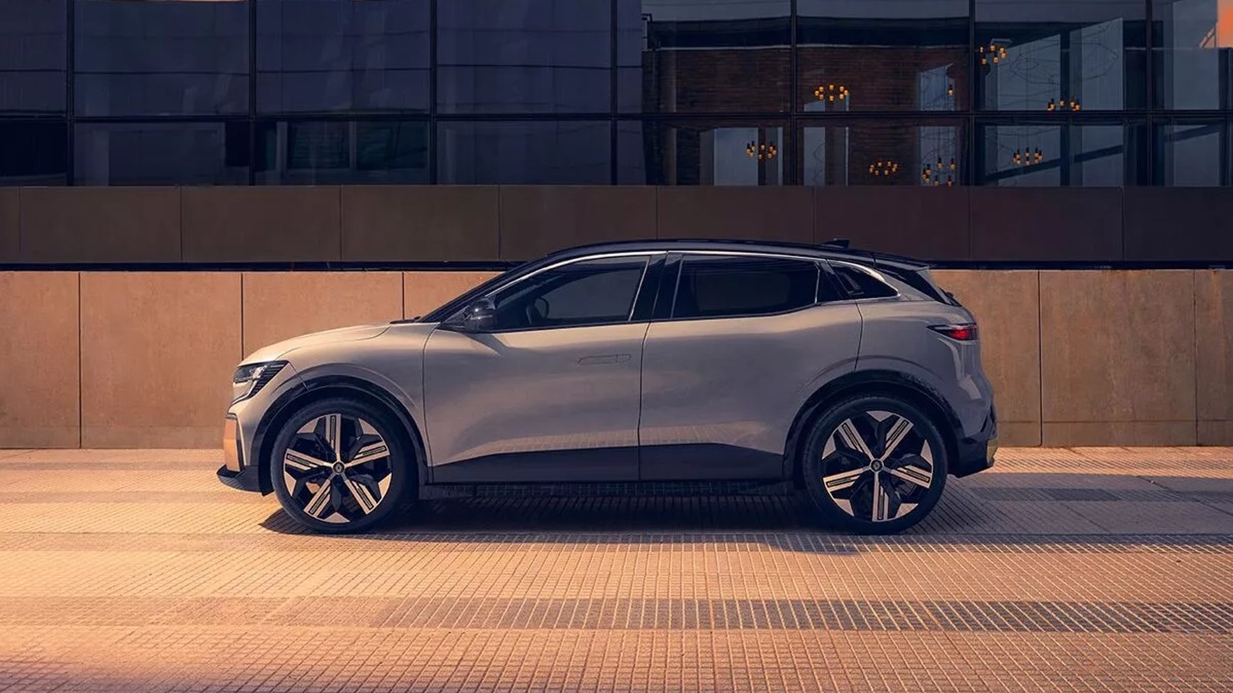 MEGANE E-TECH ELECTRIC