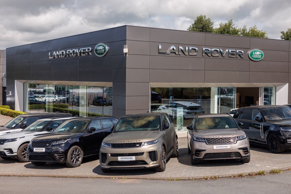 Land Rover Brecon Dealership
