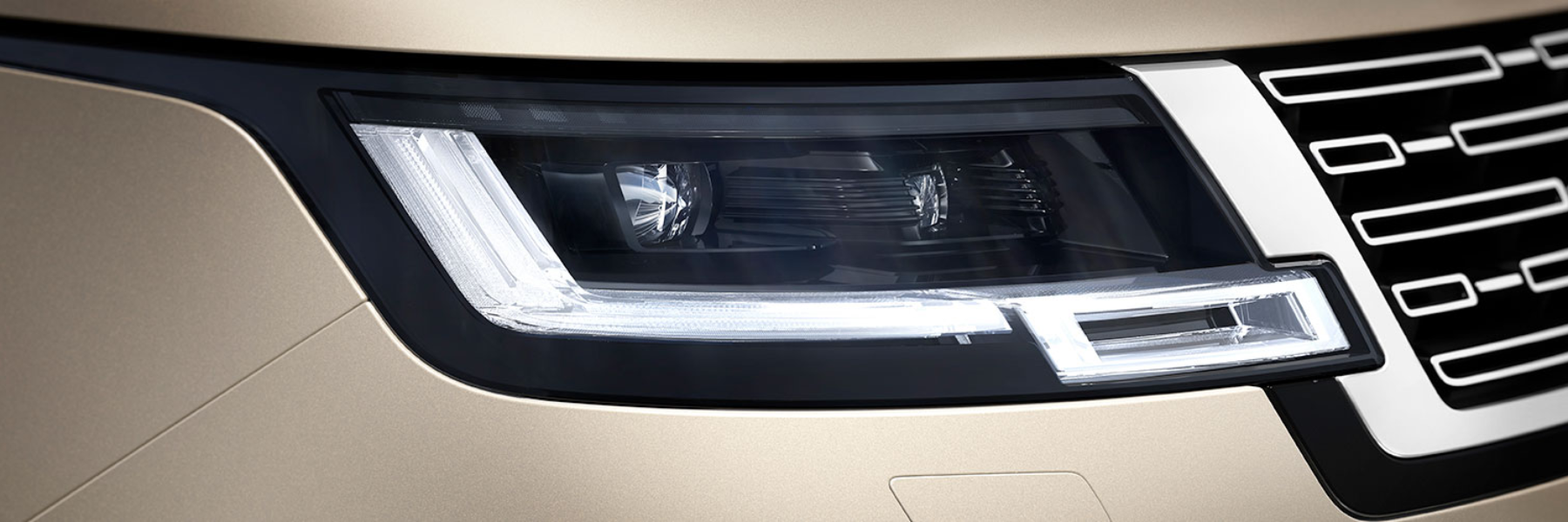 Range Rover SE In Depth Look - Luxury, Tech, Price & More