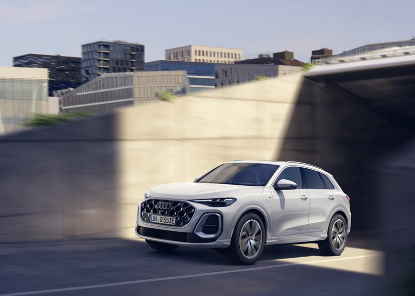 New Audi Q5 SUV e-hybrid