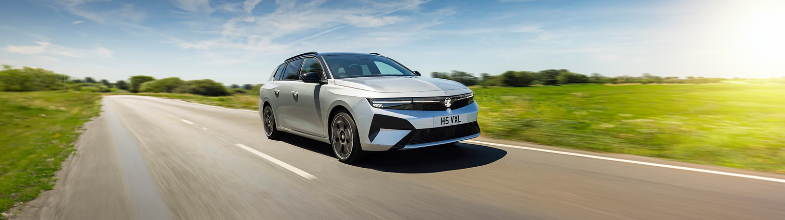 VAUXHALL ADDS MANUAL TRANSMISSION TO ASTRA LINE-UP WITH NEW LOWER ENTRY PRICE