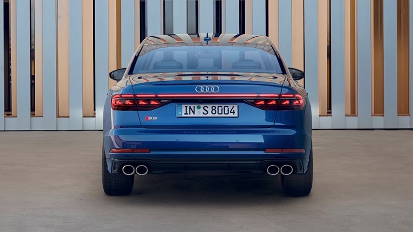  Audi S8