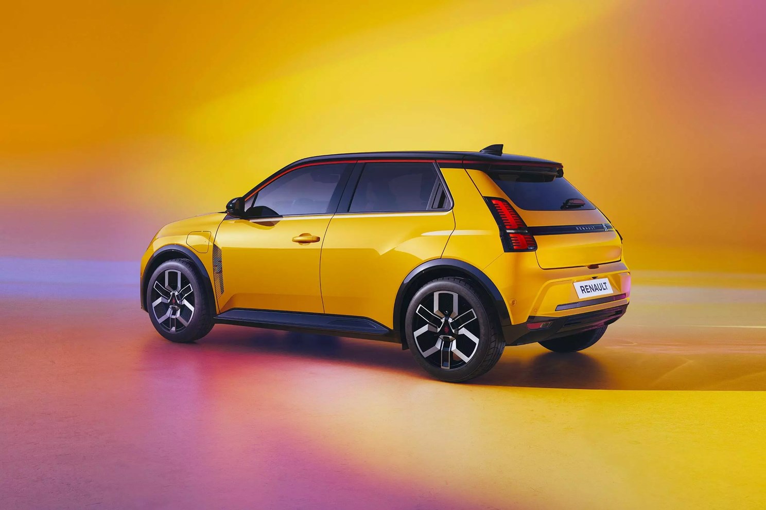 RENAULT 5 E-TECH 100% ELECTRIC