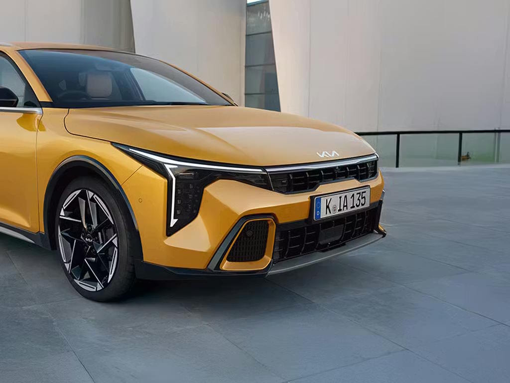 Kia K4