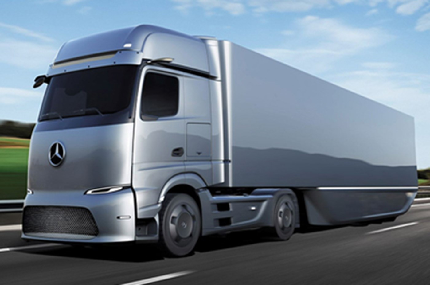  Prototypes of the eActros LongHaul truck built for testing