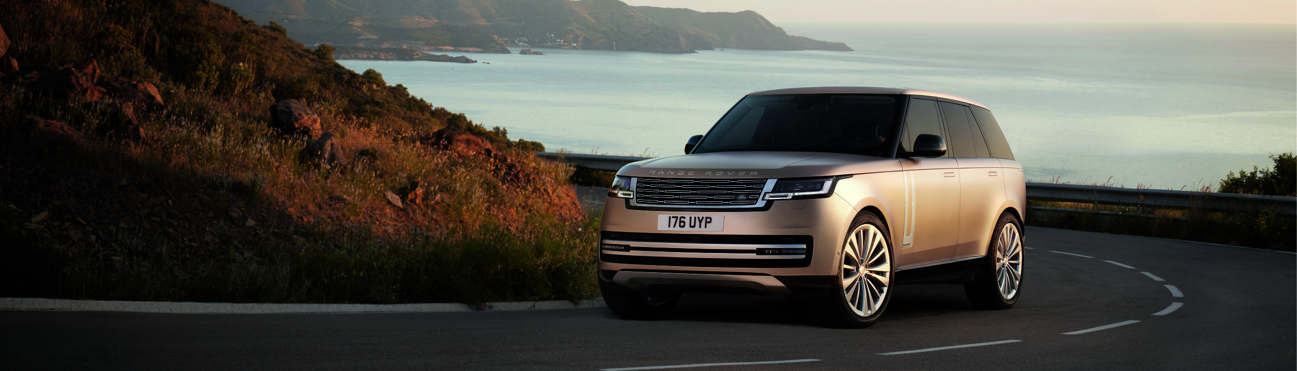 Range Rover Front Side View