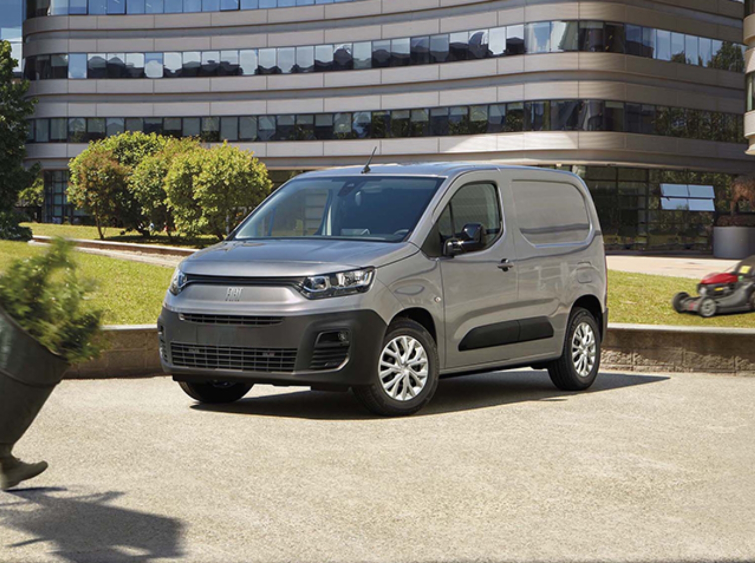New Doblò exterior front view