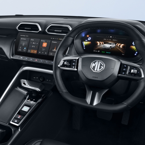 MGZS Steering Wheel And Touchscreen