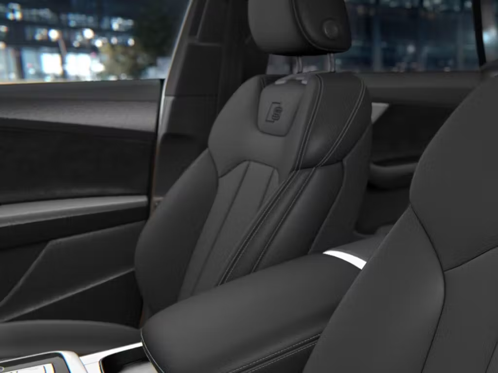 Audi Q8 Seats
