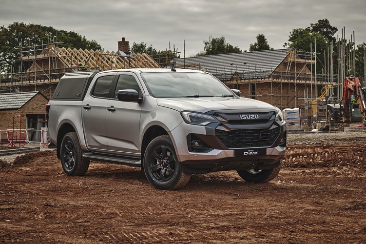 D-Max V-Cross Commercial 