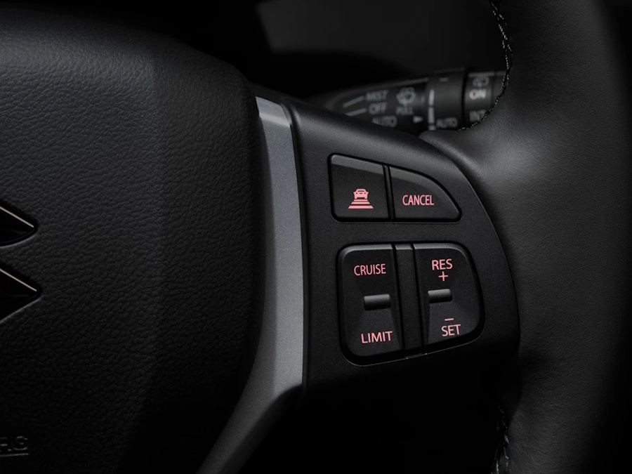 steering buttons of Suzuki S-Cross