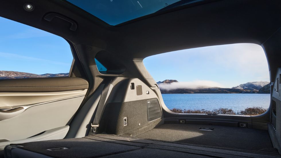 BYD Sealion 7 spacious 520 liters rear capacity.