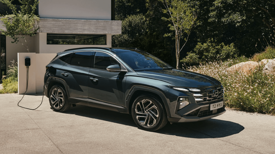 Green Hyundai Tucson Plug-in Hybrid