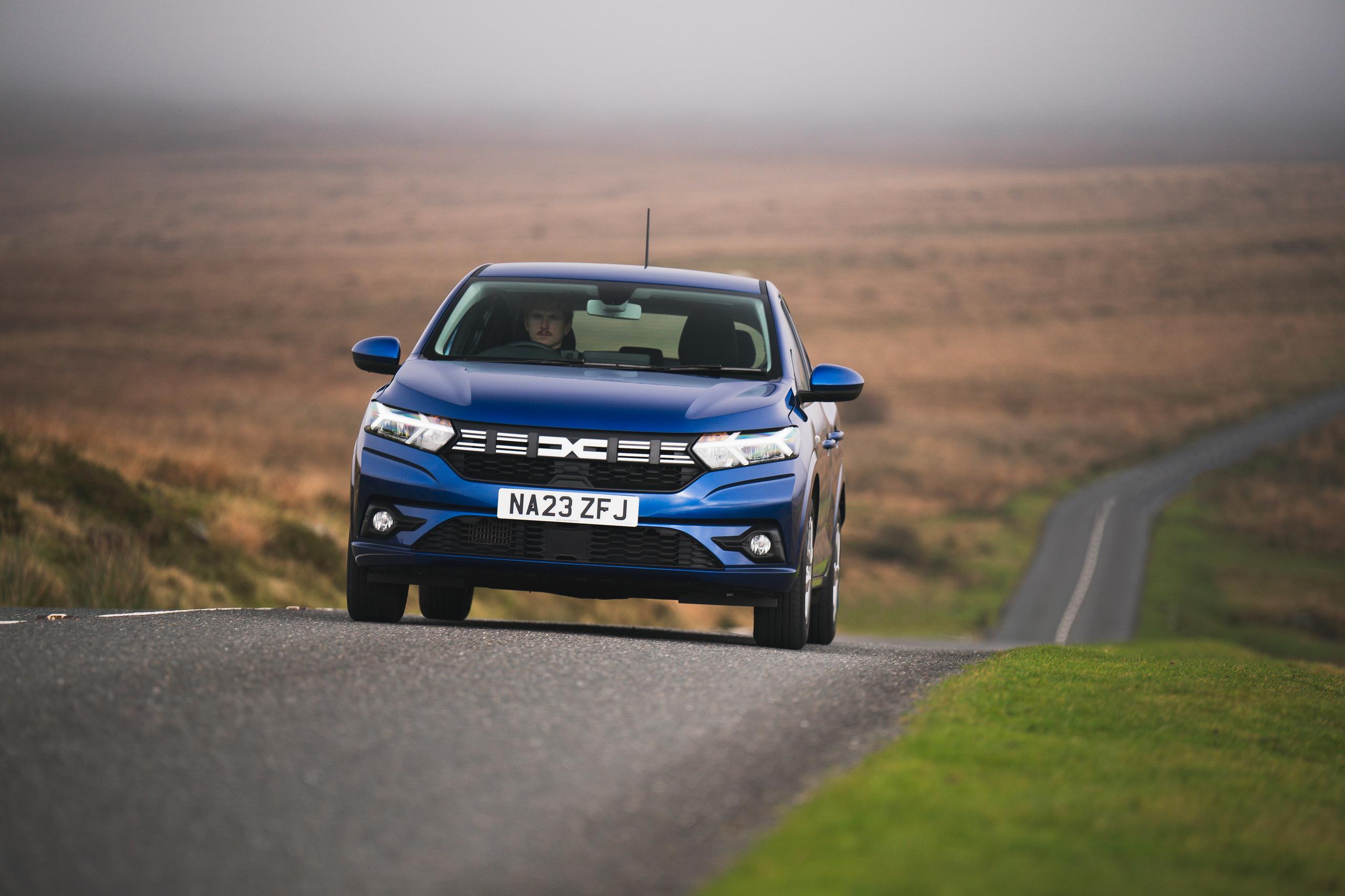 DOUBLE WIN FOR DACIA AT THE 2024 WHAT CAR? CAR OF THE YEAR AWARDS