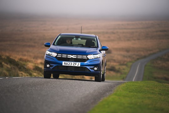 DOUBLE WIN FOR DACIA AT THE 2024 WHAT CAR? CAR OF THE YEAR AWARDS