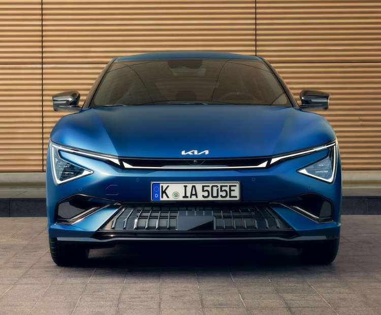 The Kia EV6 GT gallery image 4