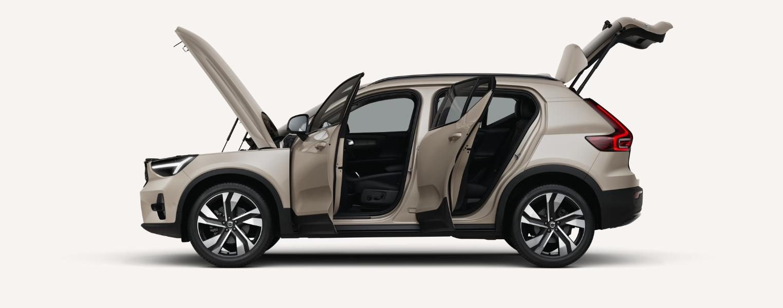 Volvo XC40 Side View With Doors Open