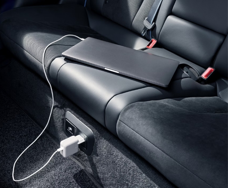 The Hyundai IONIQ 6 N gallery image 9